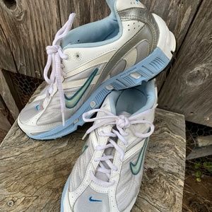 Nike Air Dual-D Phylon Running Shoes size 8 1/2  EUC